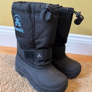 Kamik Black Snow Boots with Drawstring